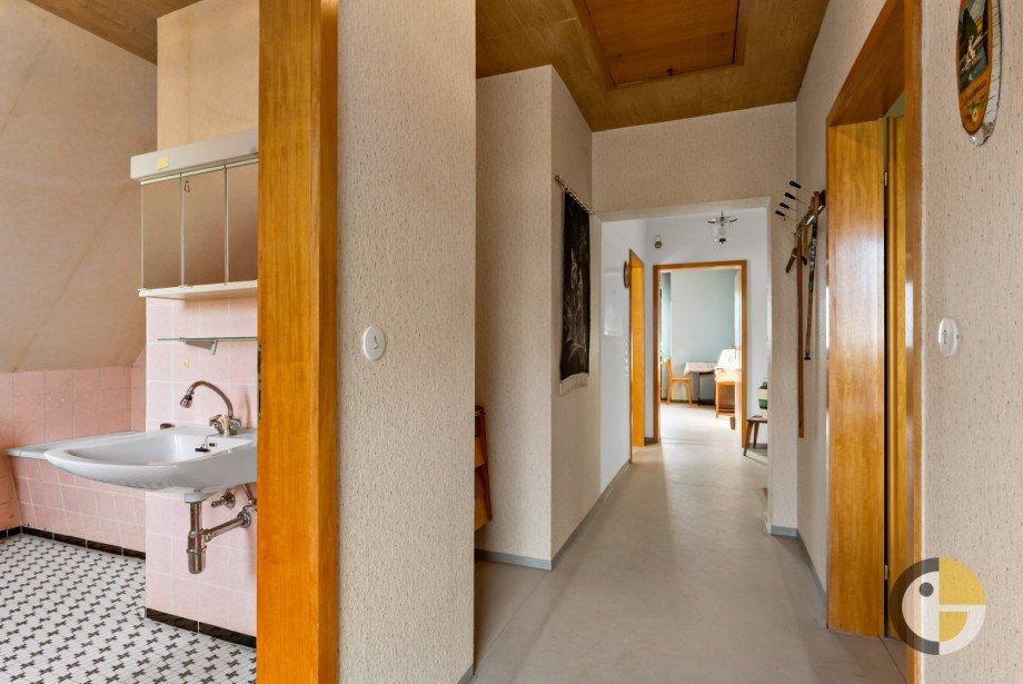 1OG Flur 2 Einfamilienhaus Bilsdorf