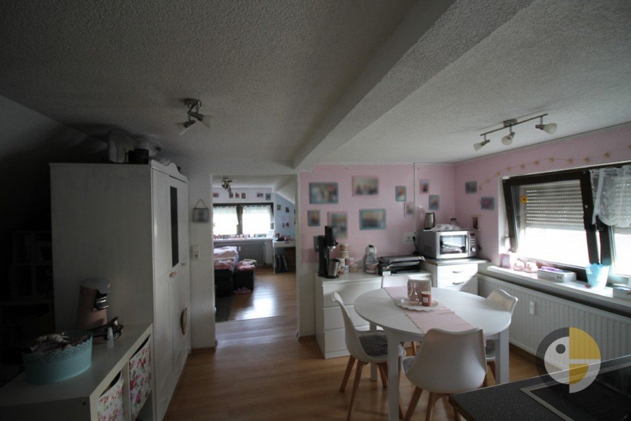 K�che DG links Mehrfamilienhaus Friedrichsthal