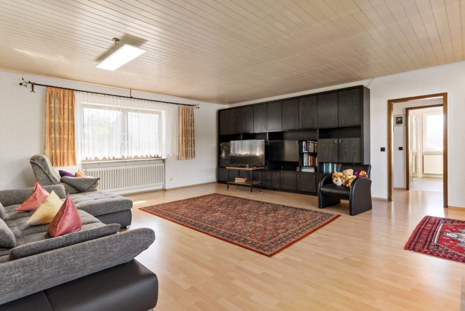1OG Wohnzimmer 1 Zweifamilienhaus Merchweiler