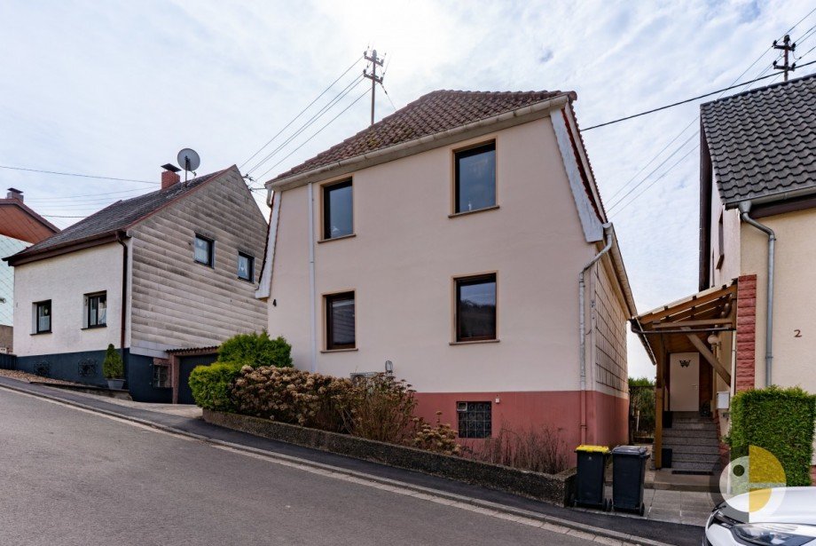 Au�enansicht vorne 2 Einfamilienhaus Quierschied
