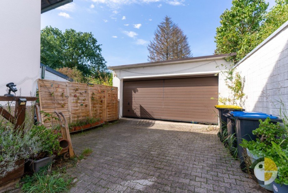 Doppelgarage Mehrfamilienhaus Schiffweiler