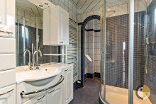 Badezimmer EG Charmantes 1-2 Familienhaus mit traumhaftem Garten in Landsweiler-Reden zu verkaufen