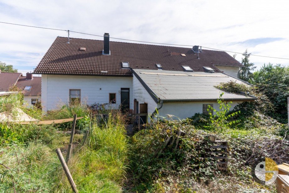 R�ckansicht Mehrfamilienhaus Schiffweiler